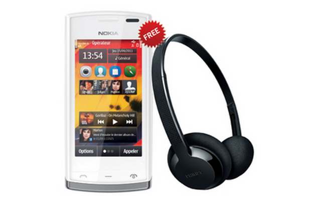 Get Philips headphone with Nokia 500 for free