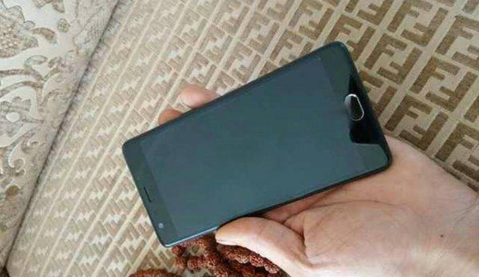 OnePlus One burn into flames, company offers victim a new Oneplus 3