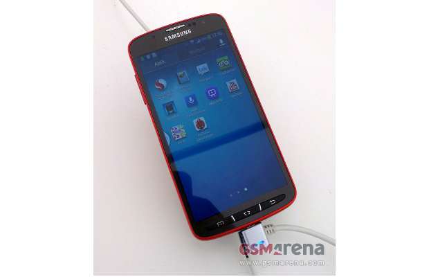 Samsung S4 Active revealed