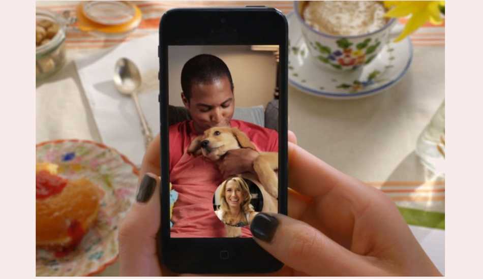 Snapchat app update brings live video, Instant Messaging
