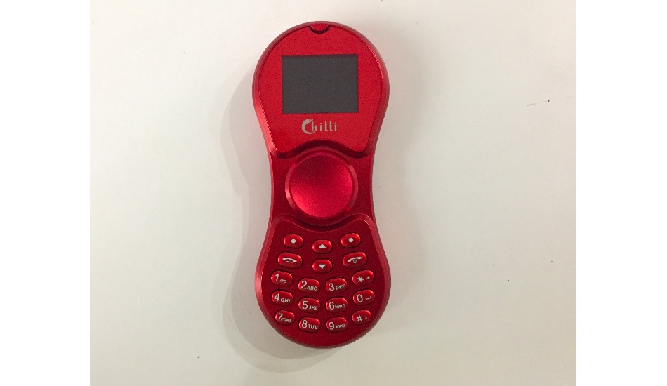 Chilli K188, What is it? A phone, a fidget spinner or both