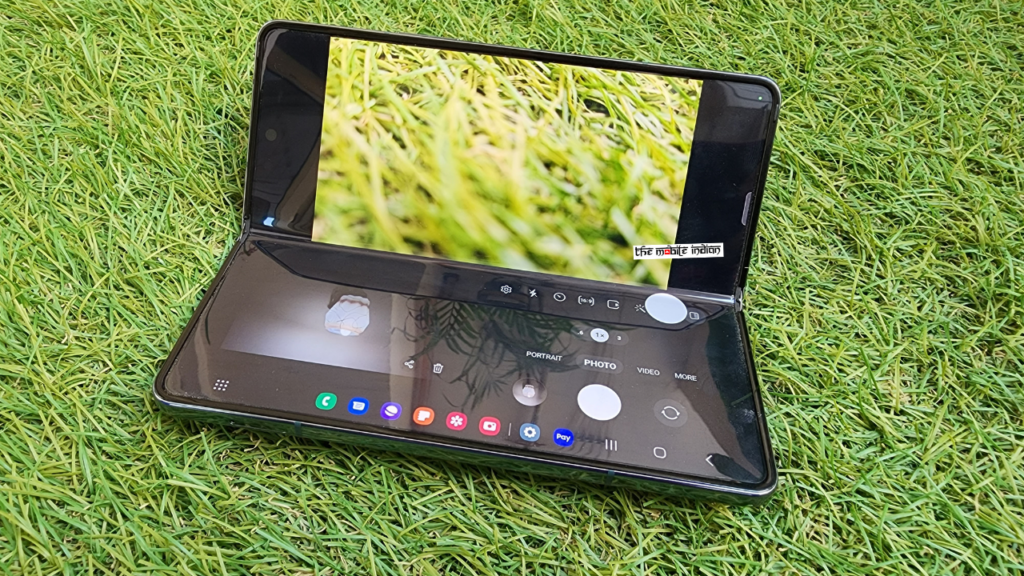 Galaxy Fold 4 camera inteface