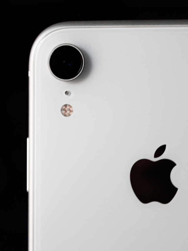 ios 16.2 launched