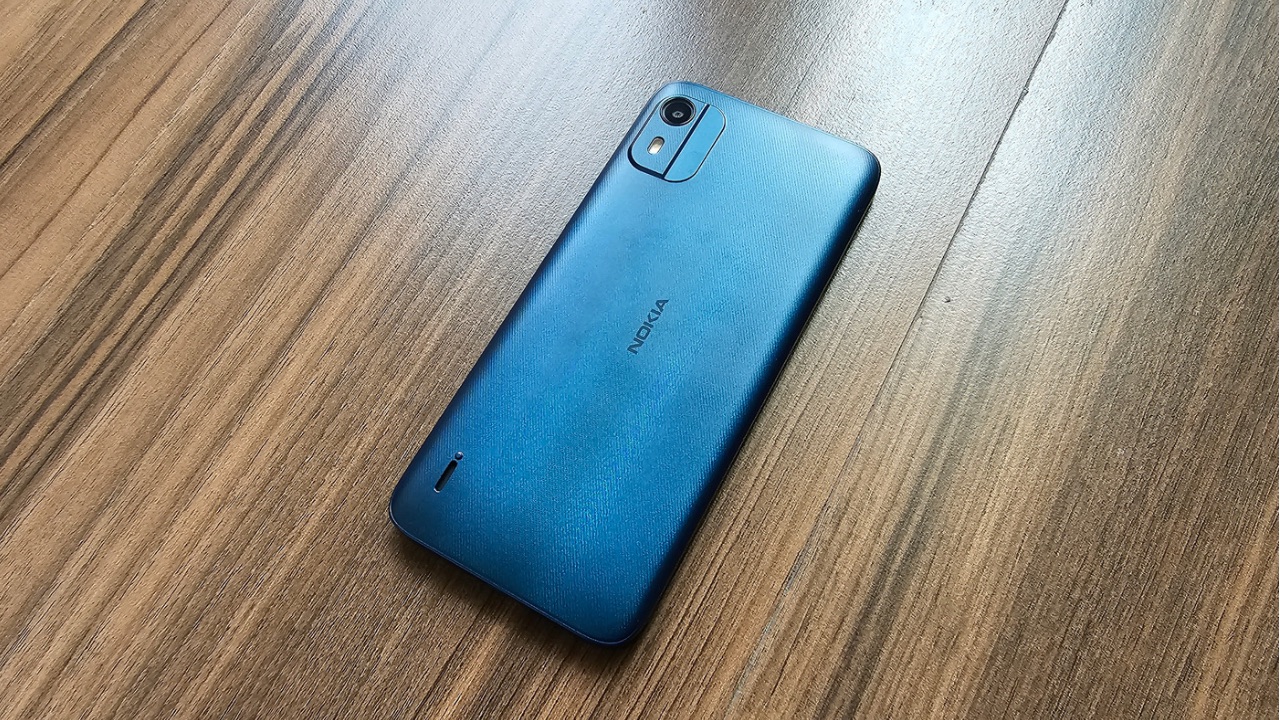 Nokia C12 rear