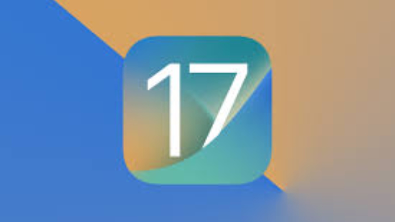 iOS 17 Feature Will Reportedly Turn iPhones Into Smart Display When Locked