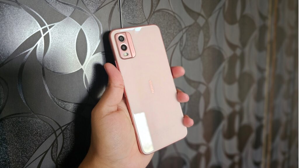 Nokia C32 Quick Review