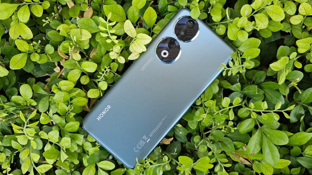 Honor 90 rear