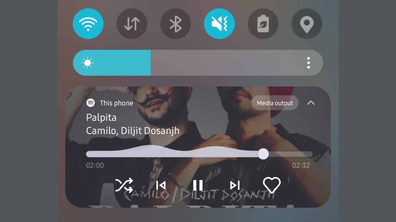 One UI 6 notification panel music player on Galaxy s23