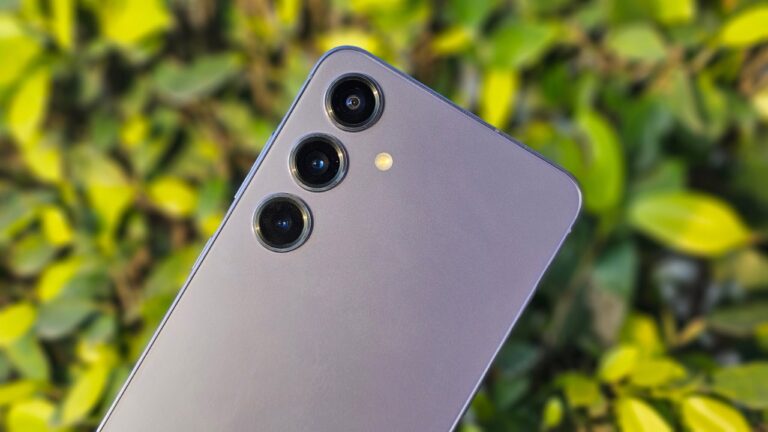 Samsung Thinks Galaxy S22 Camera Hardware Is Enough For Galaxy S25 In 2025: Report