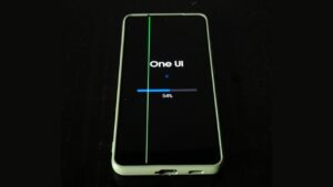 Green line samsung phone display