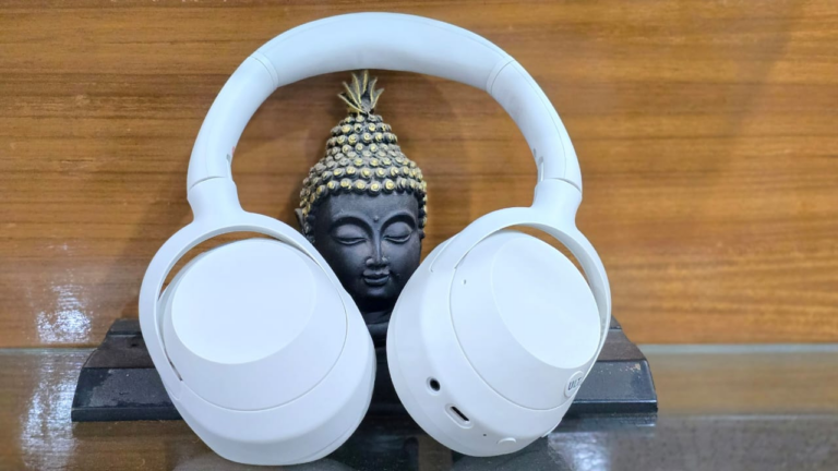 Sony ULT Wear Review: Bass Lovers will Love It
