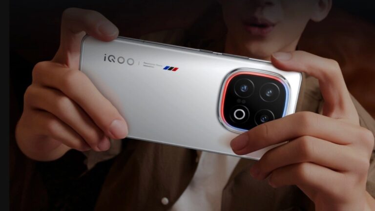 iQOO 13 India Price Tipped: Should You Wait for it Over Realme GT 7 Pro?