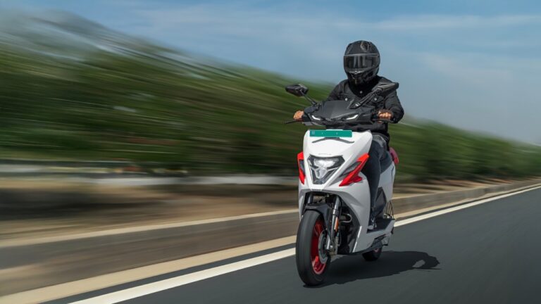 Simple Energy launches Simple ONE Gen 1.5 electric scooter
