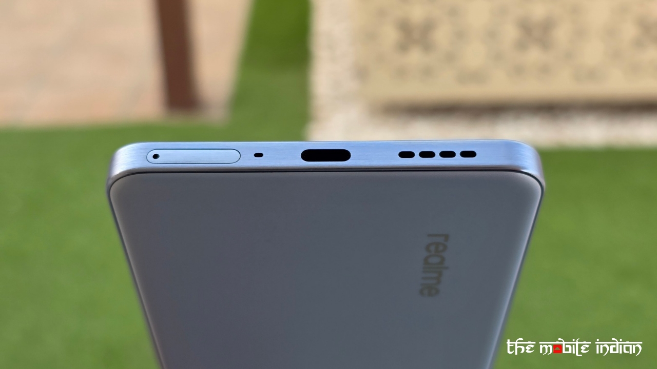 Realme GT 7 display