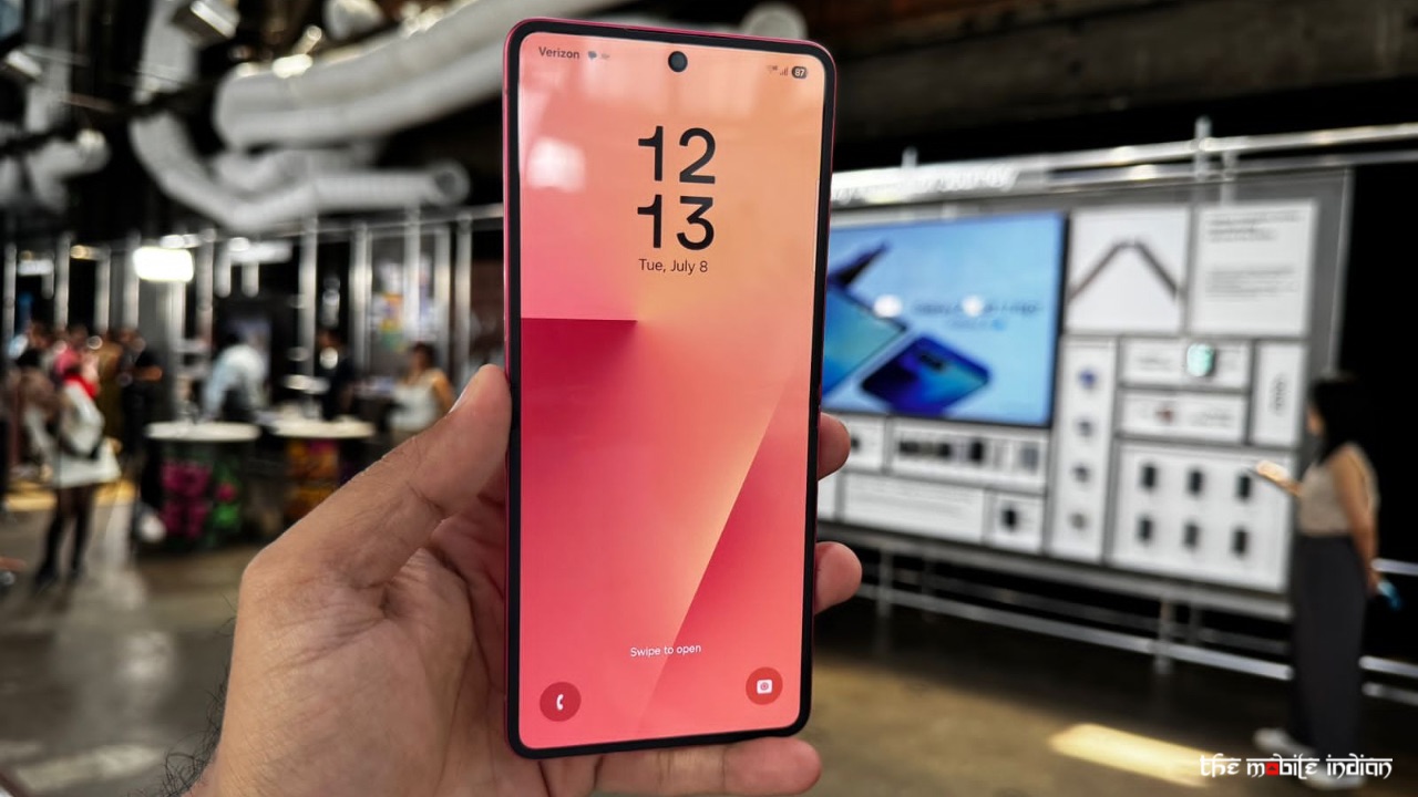 Flip 7 display