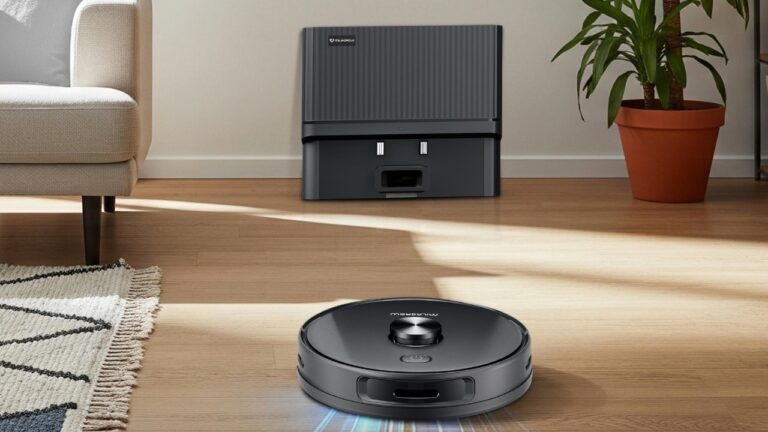 Milagrow BlackCat 25 Ultra Launched As India’s First AI-Powered Self-Emptying Bagless Robotic Vacuum Cleaner