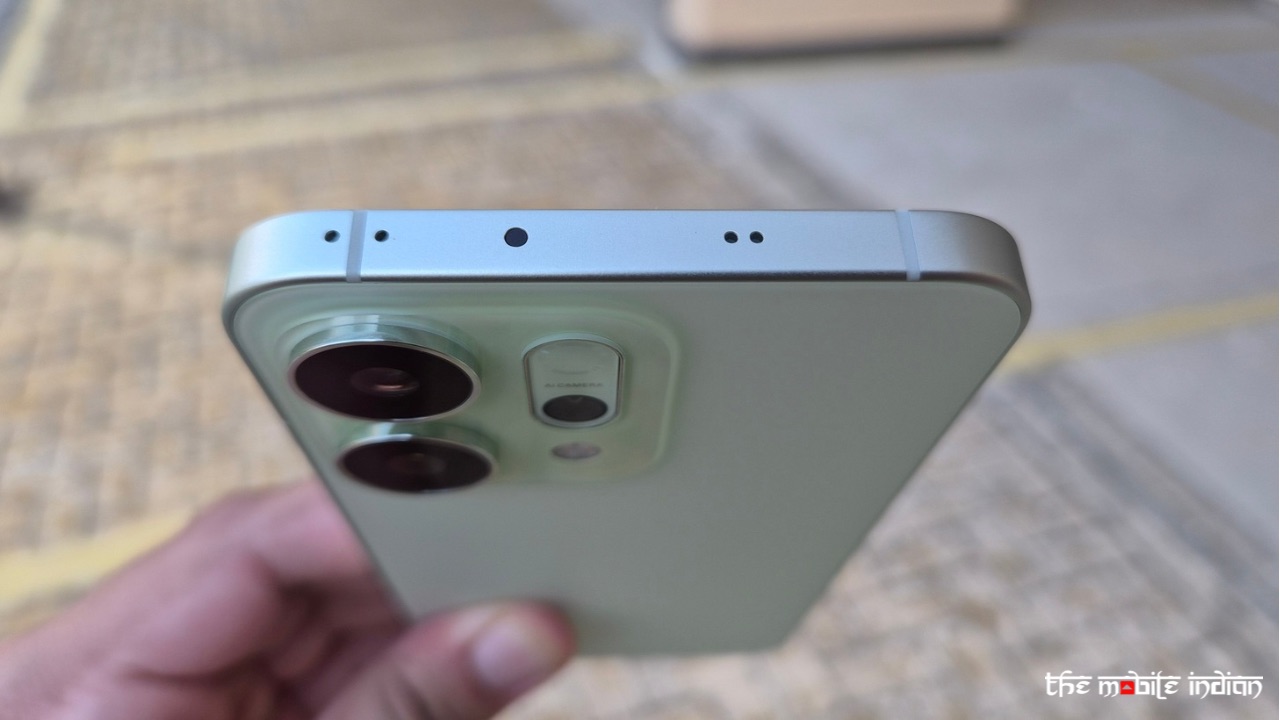 Oppo Reno 14 top