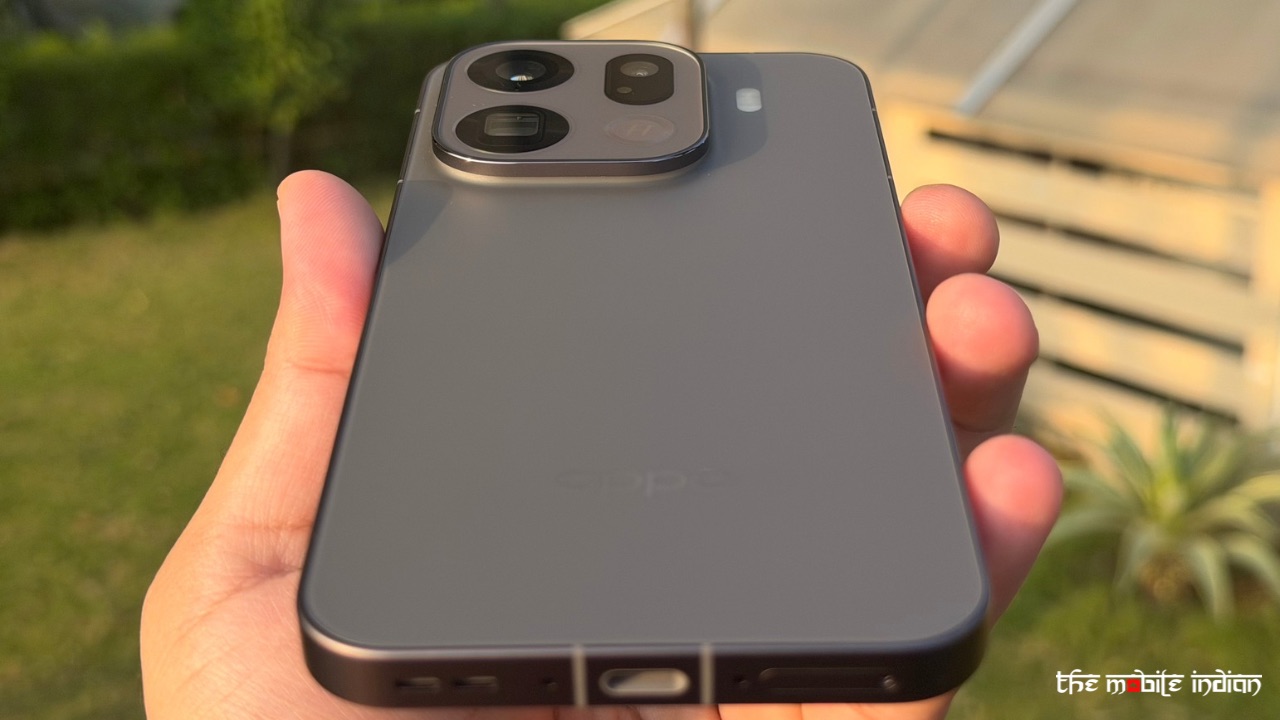 Oppo Find X9 Pro lower back