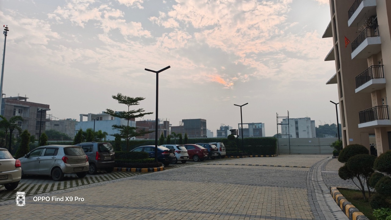 Oppo Find X9 Pro outdoor 2